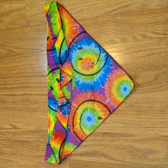 Guns N' Roses Dog Bandana - Picture 4 of 6